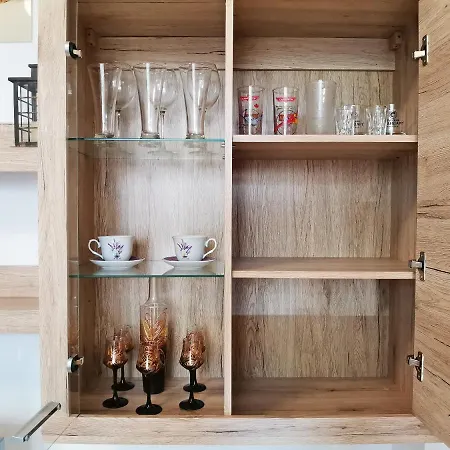 светлая новая студия в Apartament Primorsko