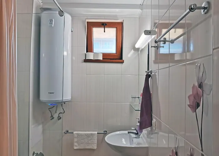 Апартамент светлая новая студия в *